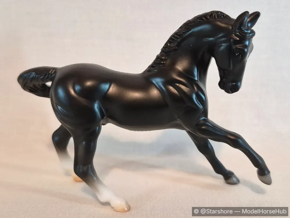 Breyer #5388 Competing At The Games Set G2 Warmblood