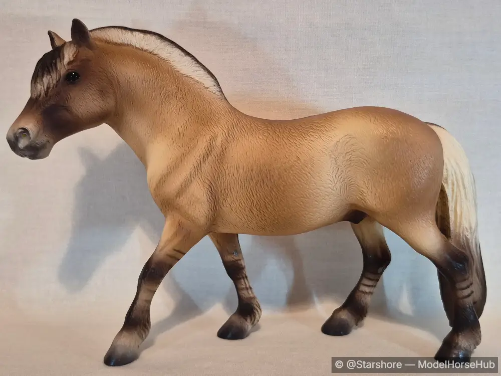 Breyer #1710 GVF Sjokolade