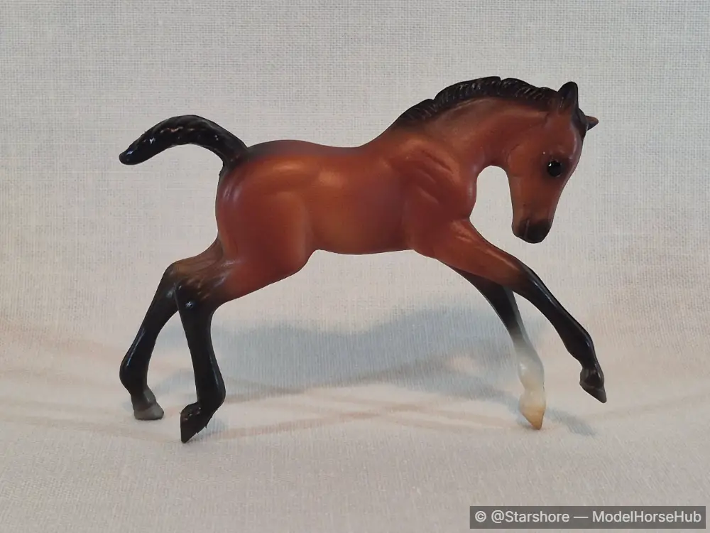 Breyer #6222 Horse Foal Surprise With Scrambling Foal