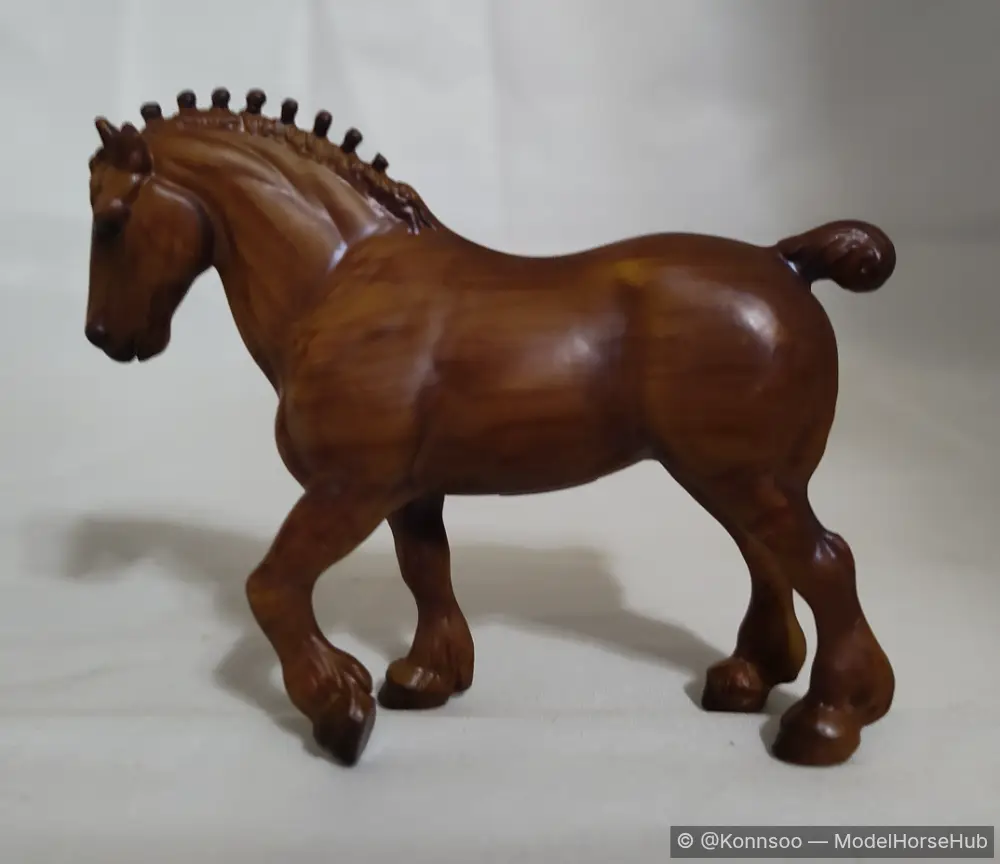 Woodgrain Clydesdale Stallion