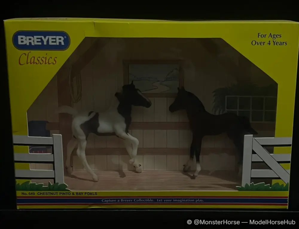 Fun Foals Gift Set - Bay Mustang Foal with Pinto Andalusian Foal