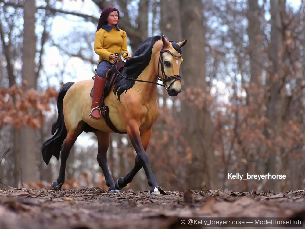 Hermes Brisingr — entry in Autumn / Seasonal Scene (OF models in fall dioramas or outdoor foliage)