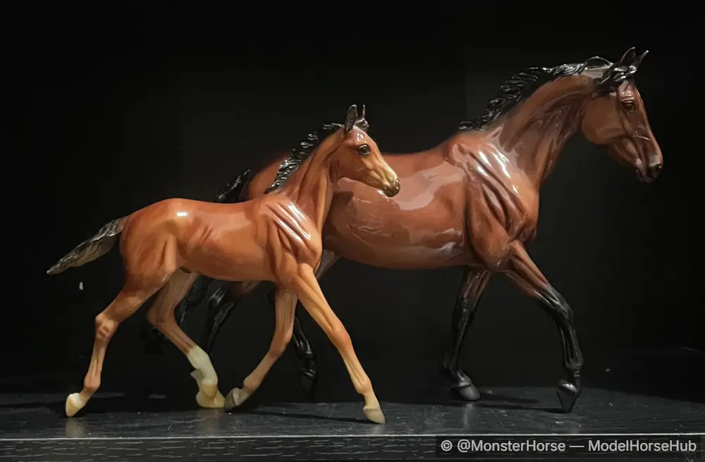 Heartbreaker from GG Valentine and Heartbreaker Mare and Foal Set - Glossy